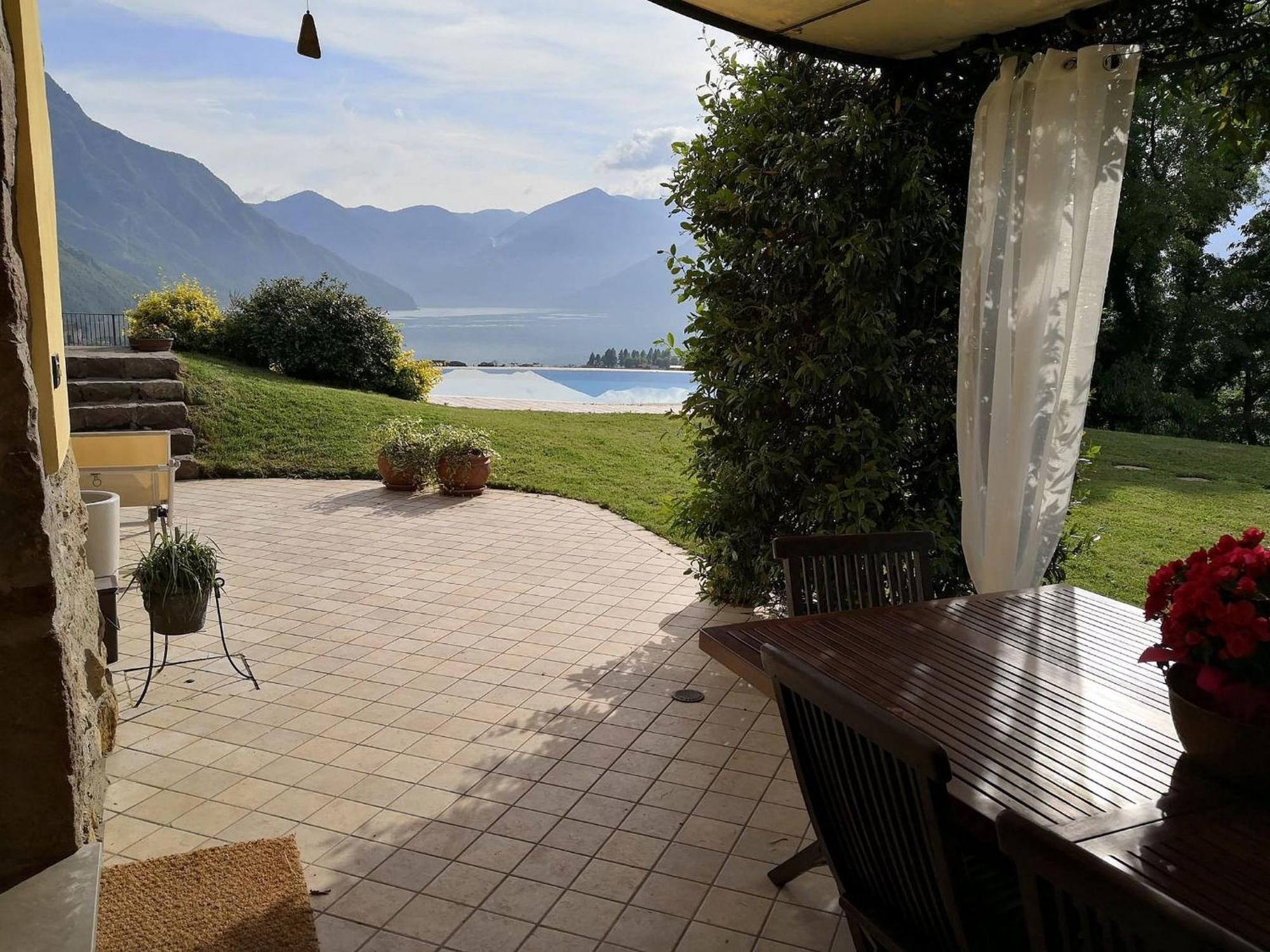 Villa In Pisogne With Pool Garden And Lake View المظهر الخارجي الصورة