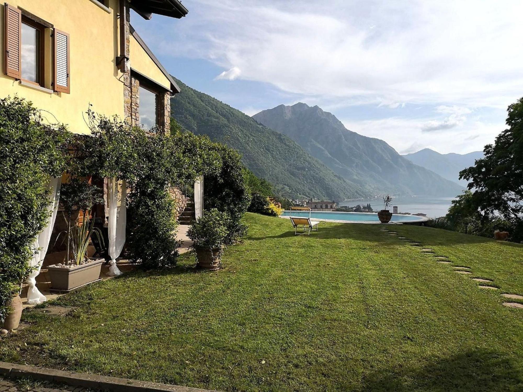 Villa In Pisogne With Pool Garden And Lake View المظهر الخارجي الصورة