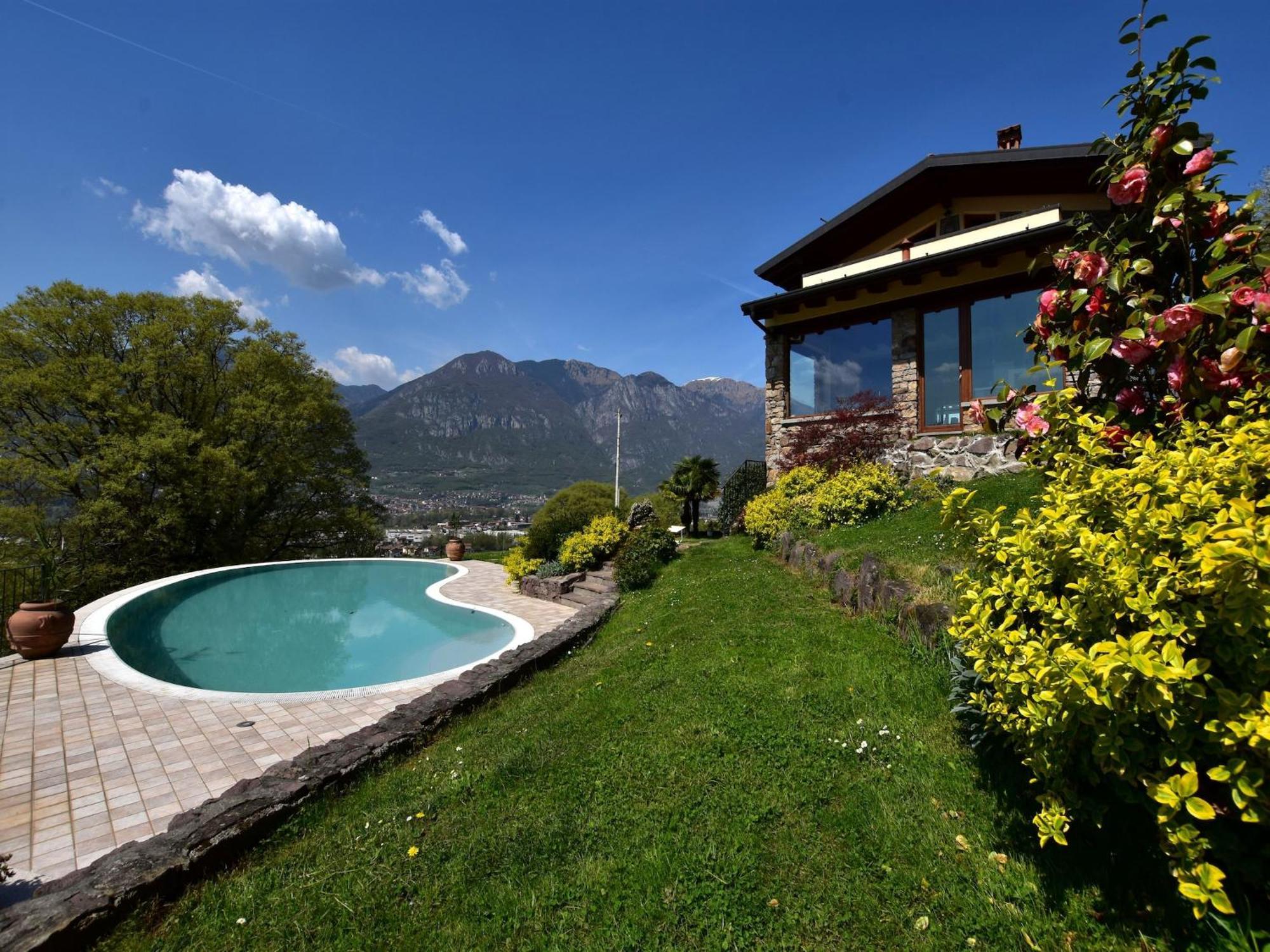 Villa In Pisogne With Pool Garden And Lake View المظهر الخارجي الصورة